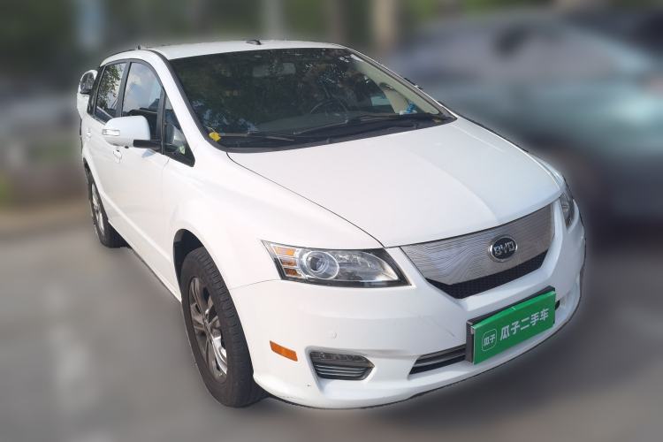 Used BYD e6 2016 400 Elite Edition Front Right 45 Deg