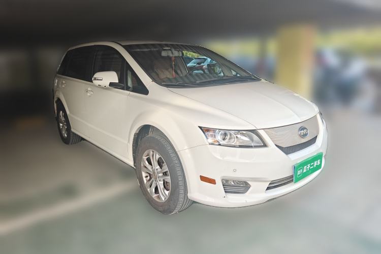 Used BYD e6 2016 400 Elite Edition Front Right 45 Deg