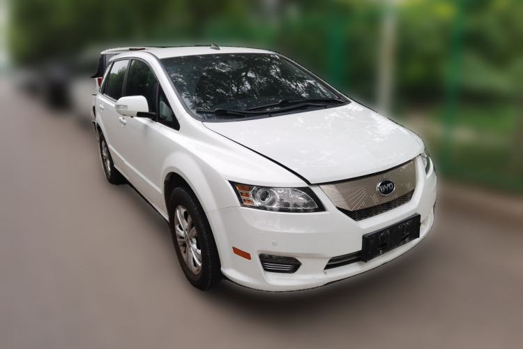 Used BYD e6 2016 400 Elite Edition Front Right 45 Deg
