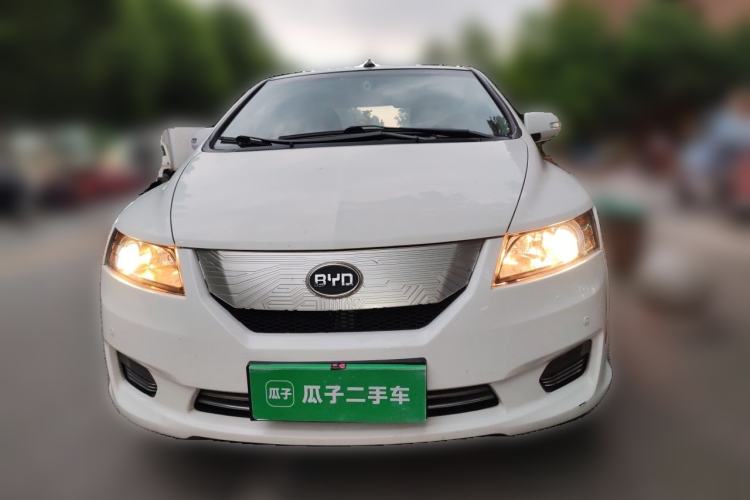 Used BYD e6 2016 400 Elite Edition Front