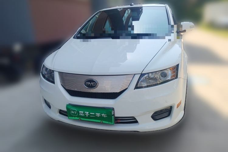 Used BYD e6 2016 400 Elite Edition Front