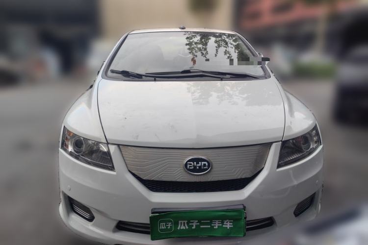 Used BYD e6 2016 400 Prestige Edition Front