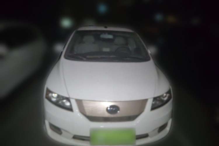 Used BYD e6 2016 400 Elite Edition Front