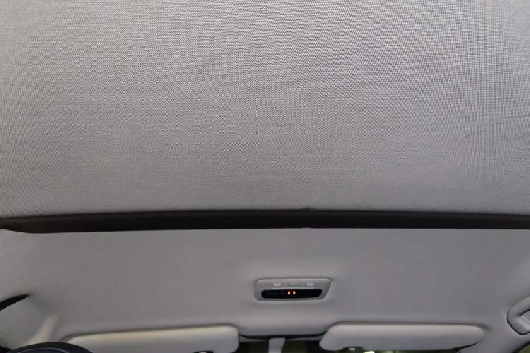 Used BYD e6 2016 400 Elite Edition Headliner