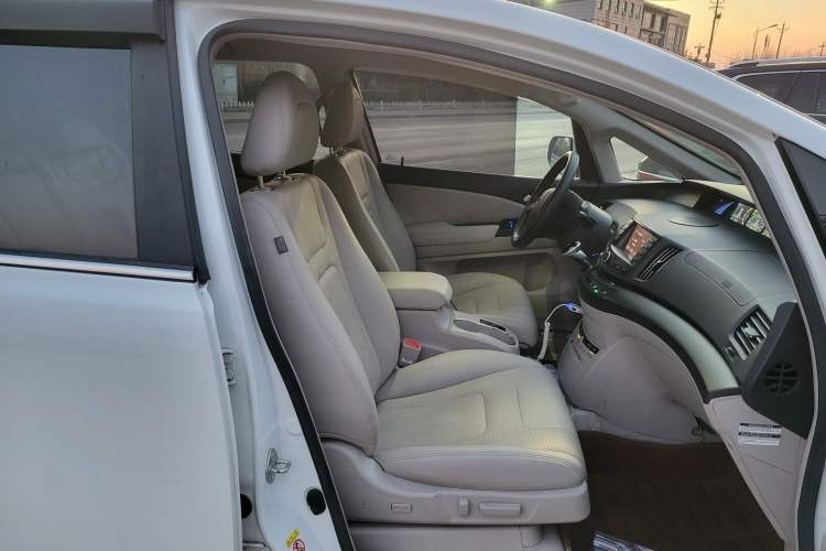 Used BYD e6 2016 400 Elite Edition Interior 10