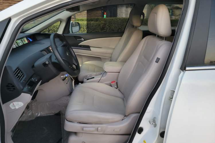 Used BYD e6 2016 400 Elite Edition Interior 4