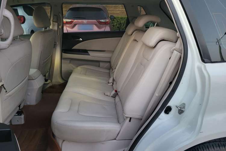 Used BYD e6 2016 400 Elite Edition Interior 6