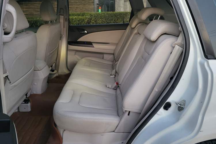 Used BYD e6 2016 400 Elite Edition Interior 7