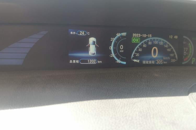 Used BYD e6 2016 400 Elite Edition Odometer Close Up