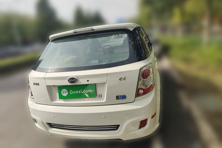 Used BYD e6 2016 400 Elite Edition Rear