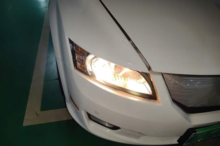 Used BYD e6 2016 400 Elite Edition Right Front Headlight