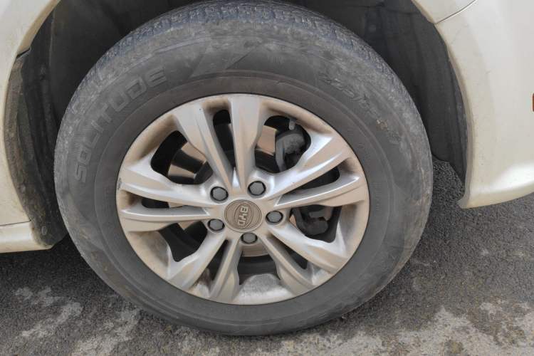 Used BYD e6 2016 400 Elite Edition Right Front Wheel Hub