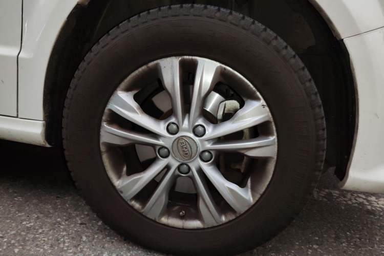 Used BYD e6 2016 400 Elite Edition Right Front Wheel Hub