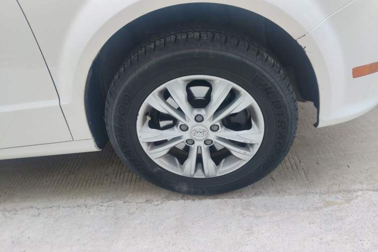 Used BYD e6 2016 400 Elite Edition Right Front Wheel Hub