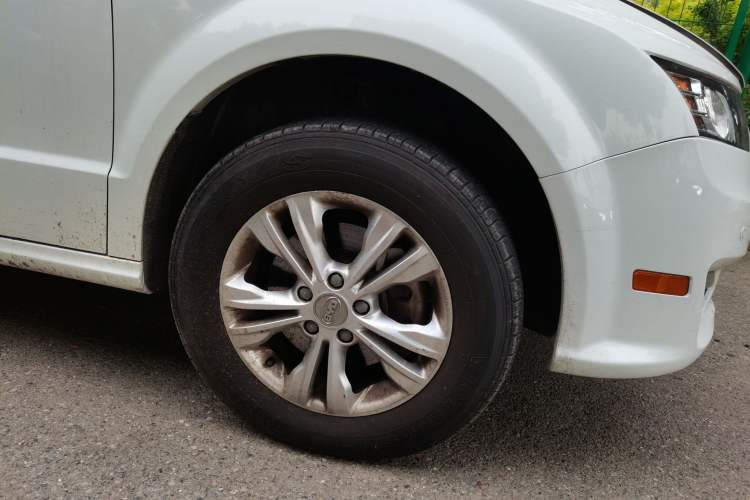 Used BYD e6 2016 400 Elite Edition Right Front Wheel Hub