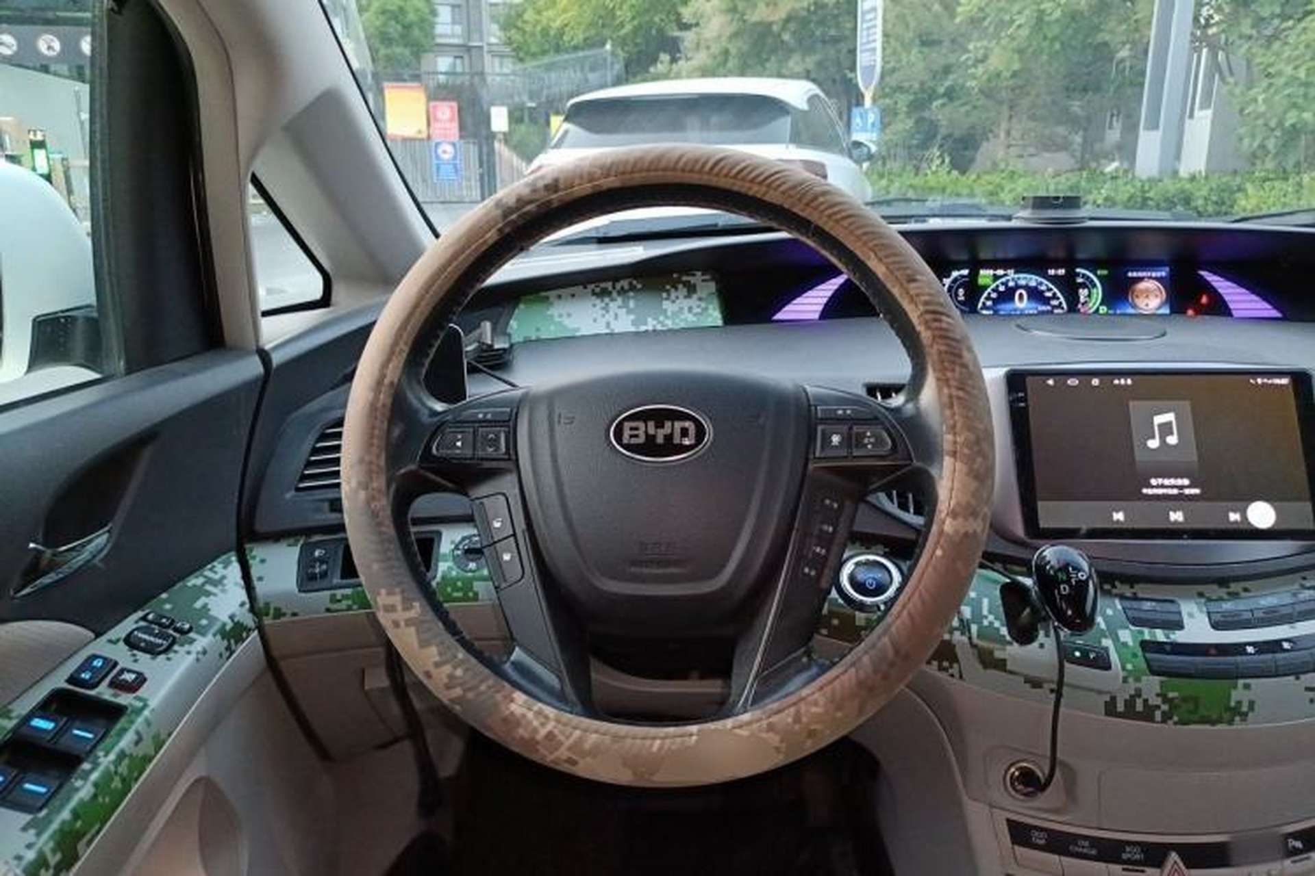 Used BYD e6 2016 400 Elite Edition Steering Wheel