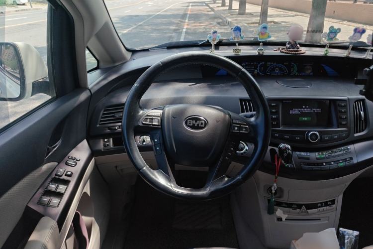Used BYD e6 2016 400 Elite Edition Steering Wheel