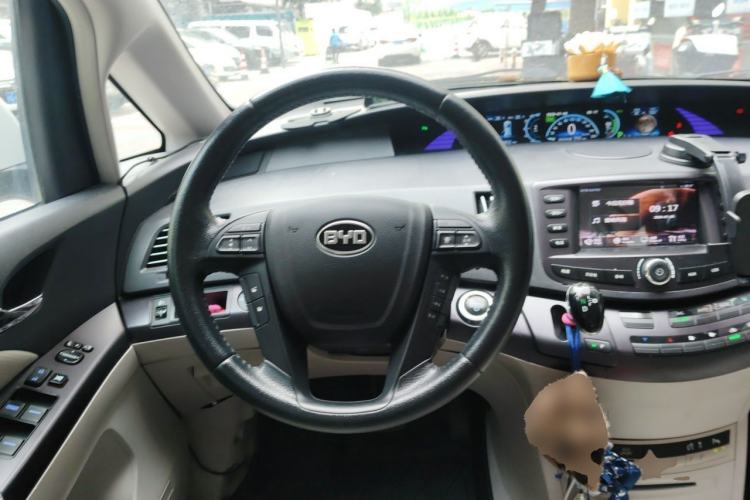 Used BYD e6 2016 400 Elite Edition Steering Wheel