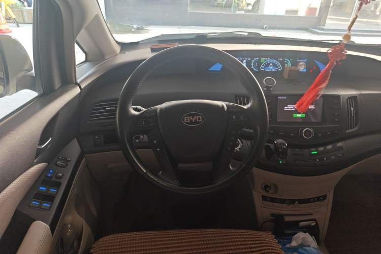 Used BYD e6 2016 400 Elite Edition Steering Wheel