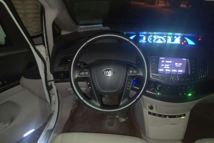 Used BYD e6 2016 400 Elite Edition Steering Wheel