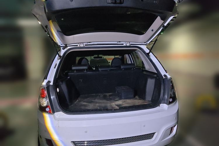 Used BYD e6 2016 400 Elite Edition Trunk
