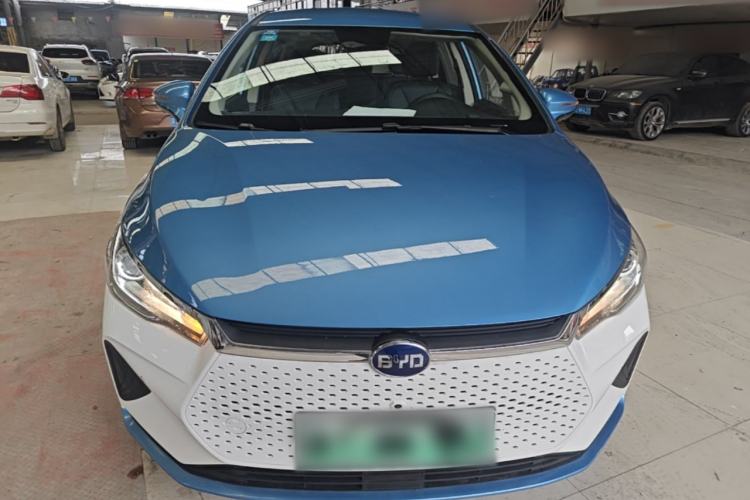 Used BYD e6 2023 Rental Version BYD6470MBEV3 Front