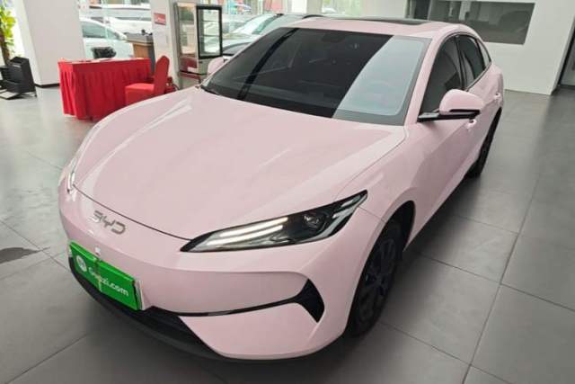 Used BYD e7 2025 Model 520 Smart Travel Edition