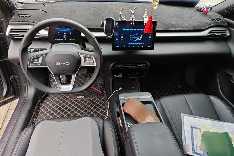 Used BYD e7 2025 Model 520 Smart Mobility Edition Center Console