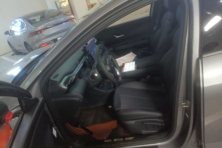 Used BYD e7 2025 Model 520 Smart Travel Edition Driver Seat