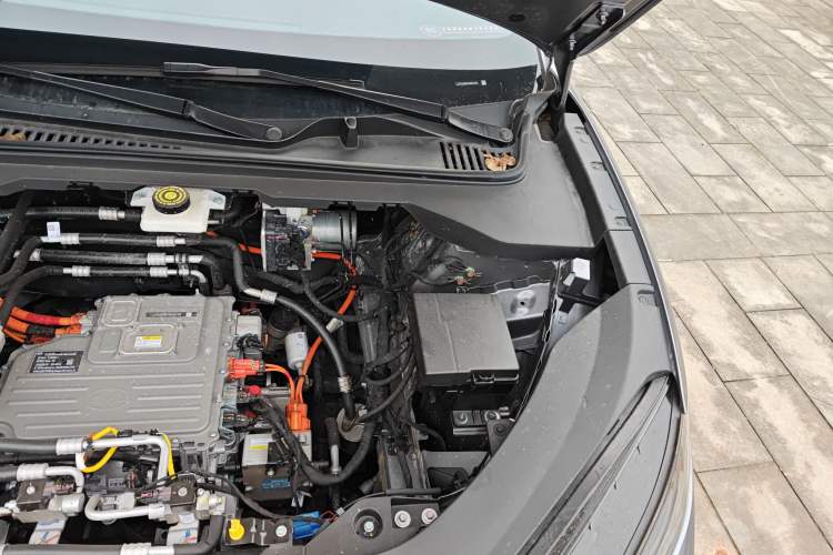 Used BYD e7 2025 Model 520 Smart Mobility Edition Engine Bay Left