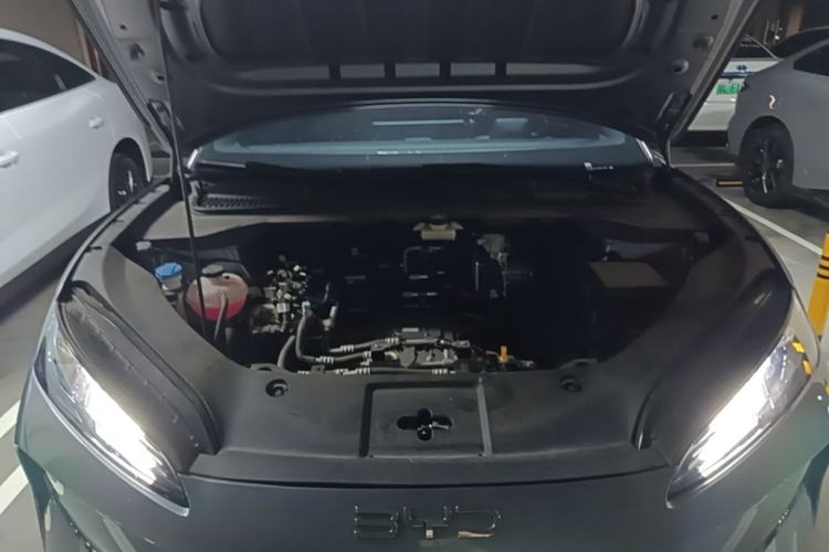 Used BYD e7 2025 Model 520 Smart Travel Edition Engine Bay