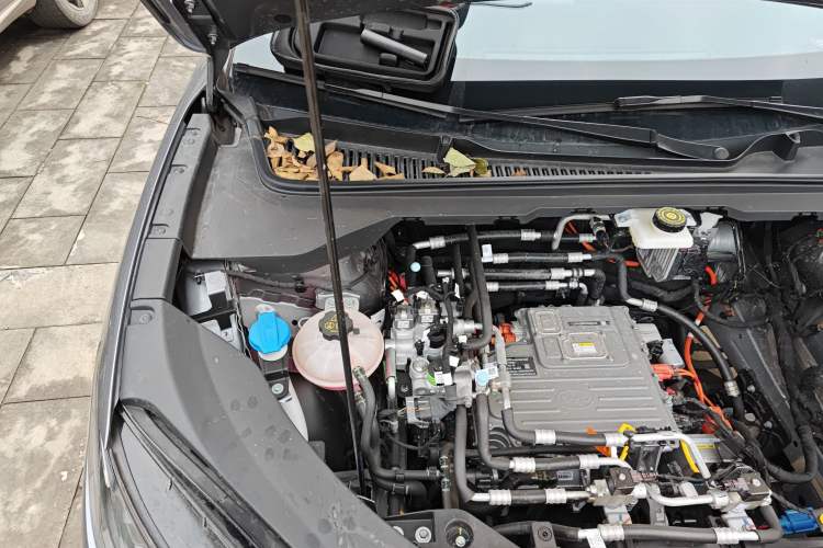 Used BYD e7 2025 Model 520 Smart Mobility Edition Engine Bay Right