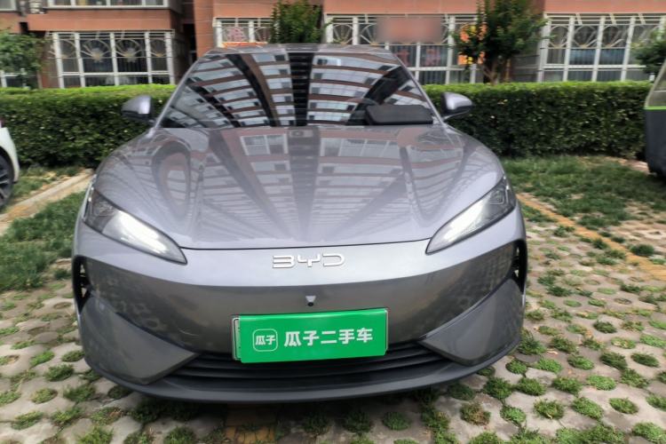 Used BYD e7 2025 Model 520 Smart Mobility Edition Exterior 1