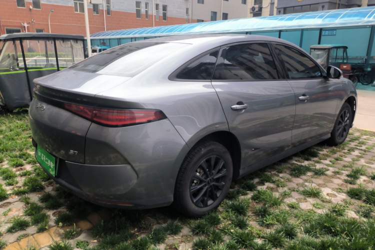 Used BYD e7 2025 Model 520 Smart Mobility Edition Exterior 5