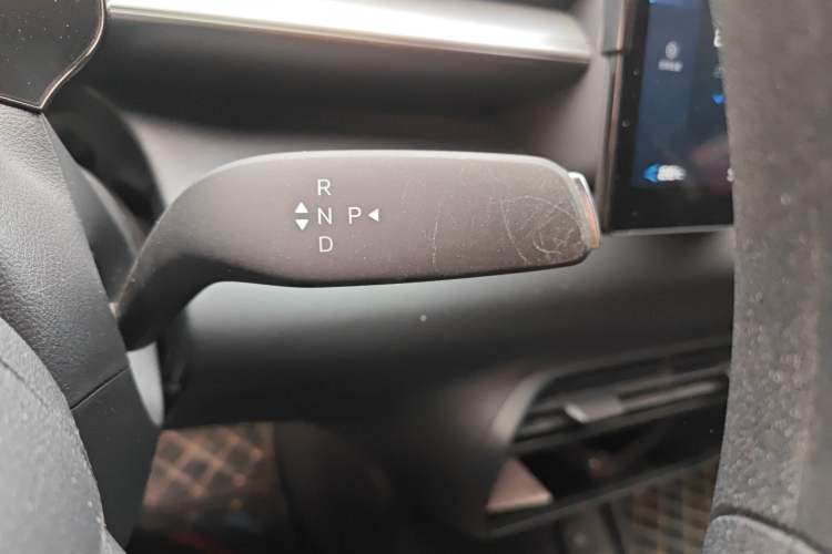 Used BYD e7 2025 Model 520 Smart Mobility Edition Gear Lever