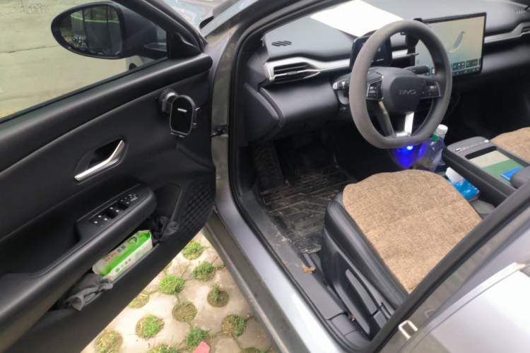 Used BYD e7 2025 Model 520 Smart Mobility Edition Interior 3