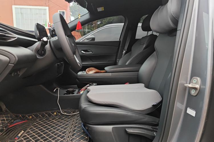 Used BYD e7 2025 Model 520 Smart Mobility Edition Left Front Seat