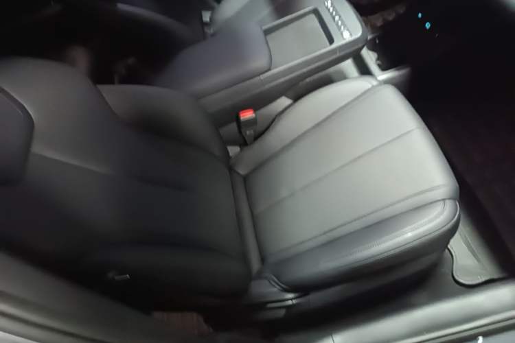 Used BYD e7 2025 Model 520 Smart Travel Edition Right Front Seat