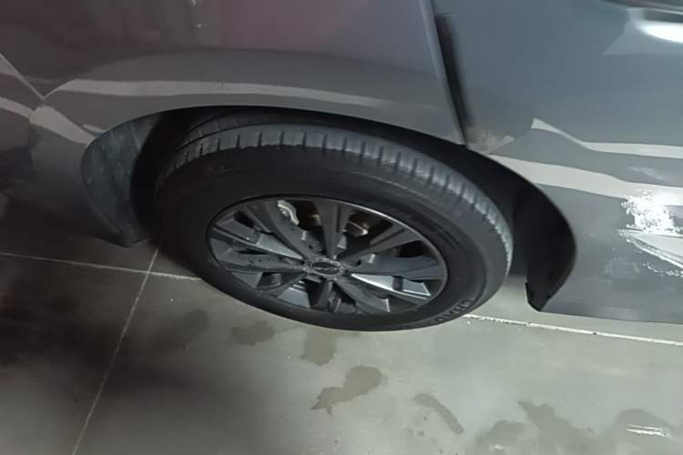 Used BYD e7 2025 Model 520 Smart Travel Edition Right Rear Wheel Hub