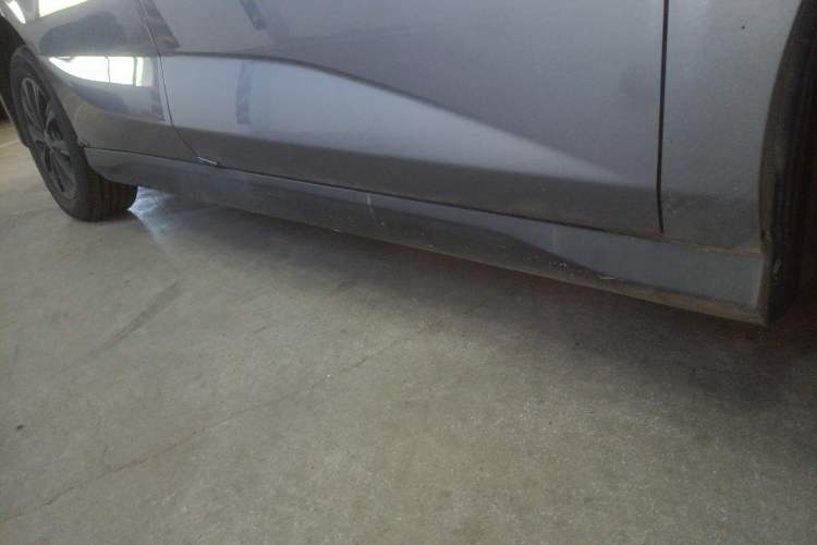 Used BYD e7 2025 Model 520 Smart Travel Edition Right Side Sill