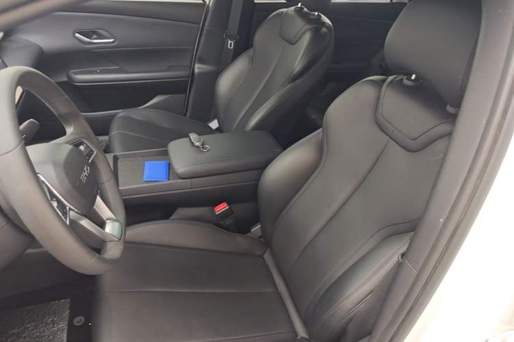 Used BYD e7 2025 Model 520 Smart Travel Edition Left Front Seat
