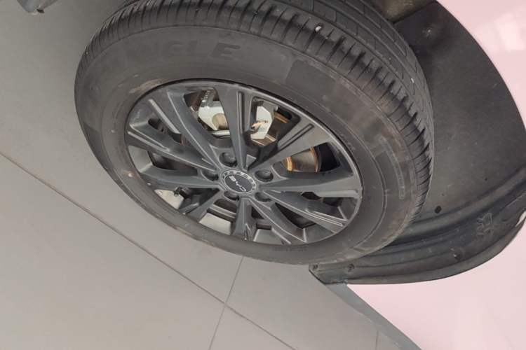 Used BYD e7 2025 Model 520 Smart Travel Edition Right Rear Wheel Hub