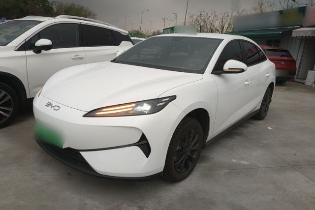 Used BYD e7 2025 Model 520 Smart Mobility Edition