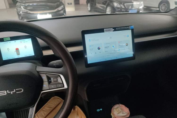 Used BYD e7 2025 Model 450 Smart Mobility Edition Audio And AC Panel