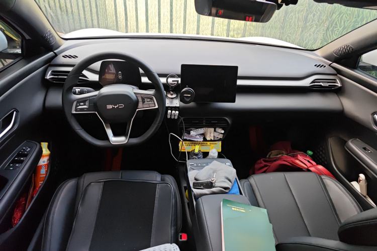 Used BYD e7 2025 Model 520 Smart Mobility Edition Center Console