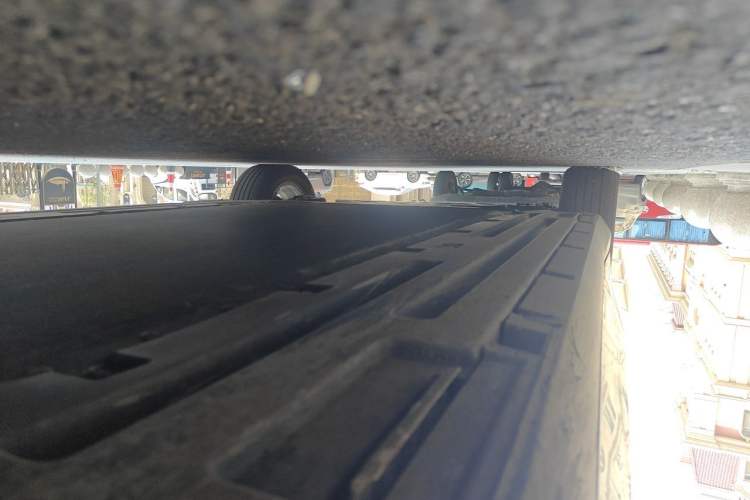 Used BYD e7 2025 Model 520 Smart Travel Edition Chassis Front Right