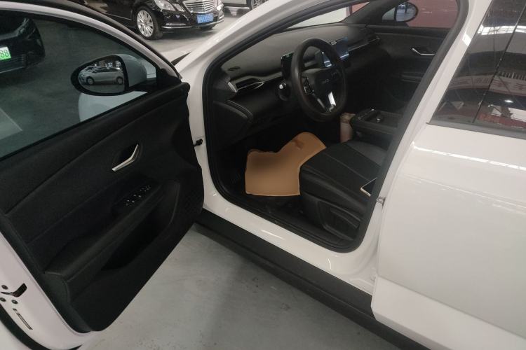 Used BYD e7 2025 Model 450 Smart Mobility Edition Driver Seat