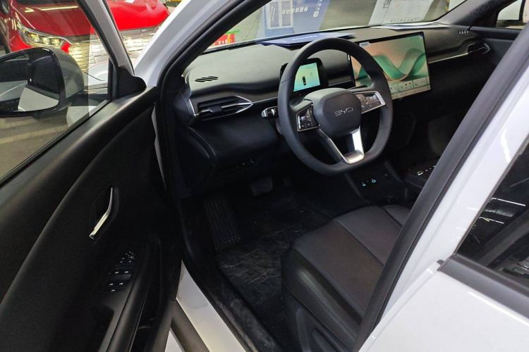 Used BYD e7 2025 Model 520 Smart Mobility Edition Driver Seat