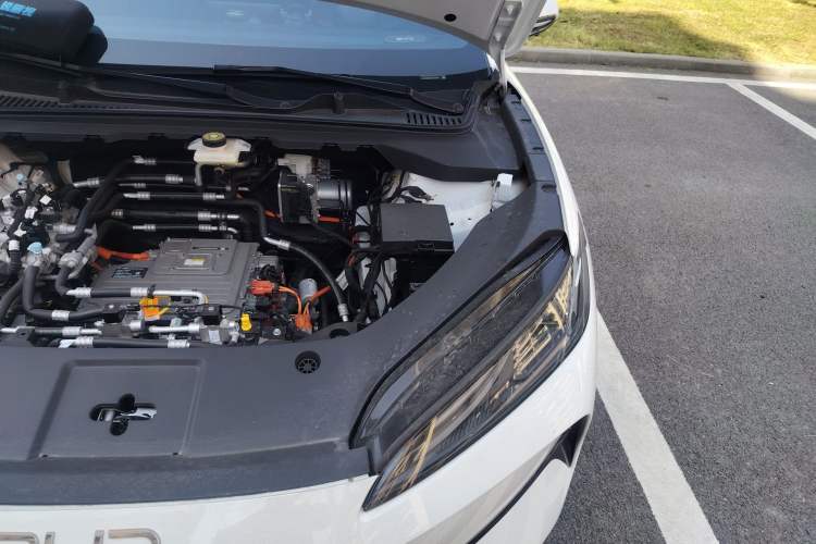Used BYD e7 2025 Model 520 Smart Mobility Edition Engine Bay Left