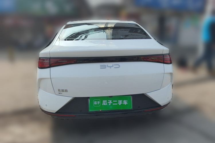 Used BYD e7 2025 Model 520 Smart Travel Edition Exterior 4